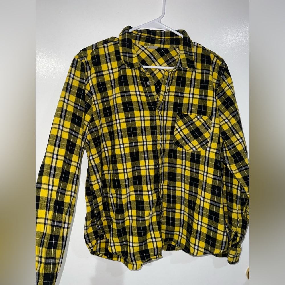 Zumba long-sleeve button up yellow & black shirt size Large